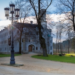 Karpniki Castle
